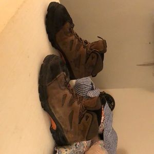 Used Wolverine work boots